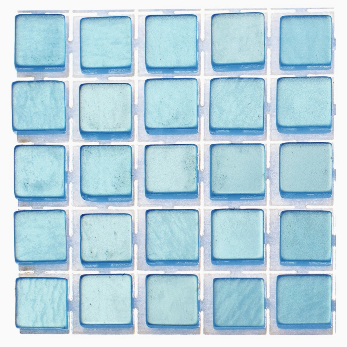 119x stuks mozaieken maken steentjes-tegels kleur lichtblauw 5 x 5 x 2 mm