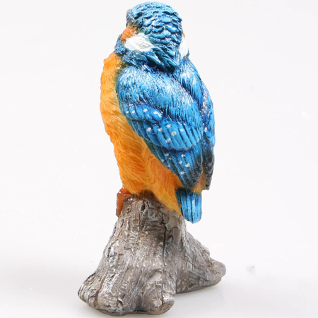 Huis/tuin deco vogel beeldje - ijsvogel - op boomstronk - polystone - 7 x 11 cm